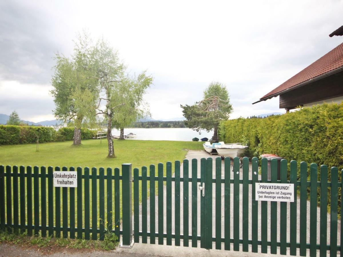 Holiday Home Seehaus Blue Faak Faak am See Exterior foto